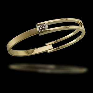 Excalibur Bracelet, 2009 Canadian Canadian Jeweller Magazine's 'Excellence in Design, Canadian Diamond Division' Award